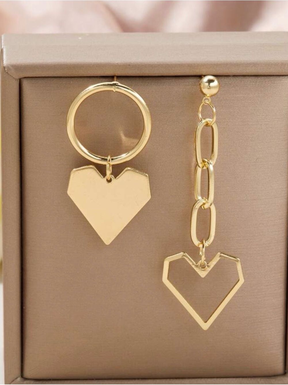 Heart & Chain Earrings ❤️